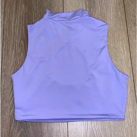 Mock Neck Cutout Tank Crop Top - Picture 2 of 2
